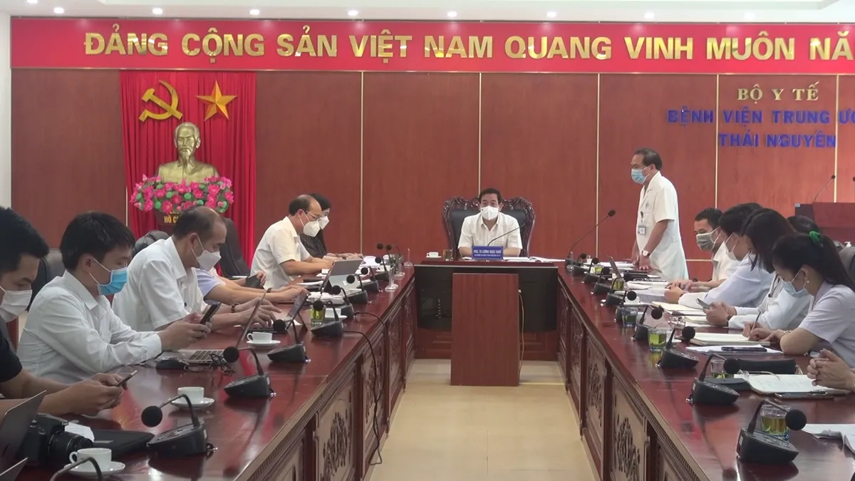 Bộ Y tế kiểm tra khả năng tiếp nhận, điều trị bệnh nhân mắc COVID-19 tại Thái Nguyên, Phú Thọ - Ảnh 2. Bộ Y tế kiểm tra khả năng tiếp nhận, điều trị bệnh nhân mắc COVID-19 tại Thái Nguyên, Phú Thọ - Ảnh 2.