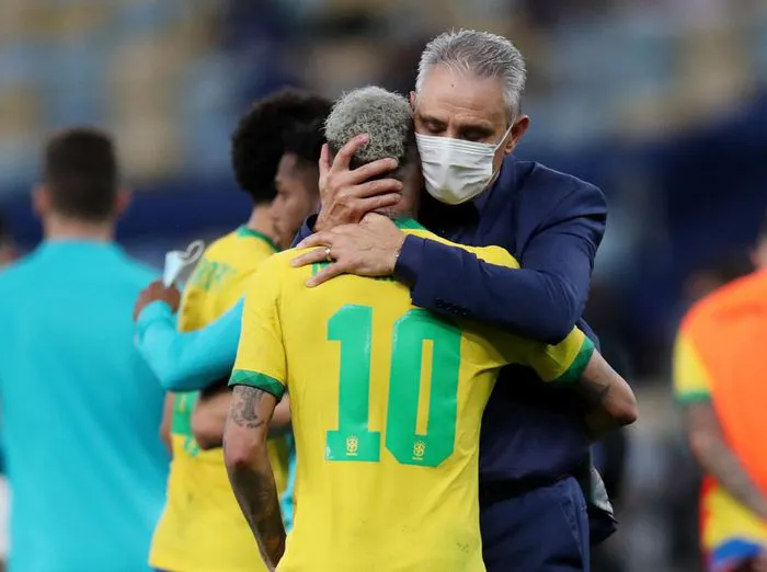 Neymar bật khóc khi Brazil thất bại tại chung kết Copa America 2021 - Ảnh 7. Neymar bật khóc khi Brazil thất bại tại chung kết Copa America 2021 - Ảnh 7.