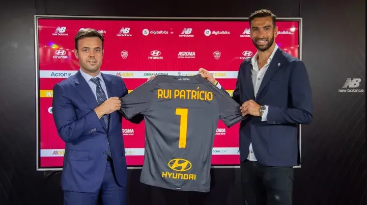AS Roma có hợp đồng đầu tiên dưới thời HLV Jose Mourinho - Ảnh 1. AS Roma có hợp đồng đầu tiên dưới thời HLV Jose Mourinho - Ảnh 1.