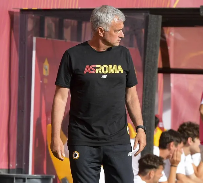 Roma đại thắng 10-0 trong ngày Mourinho ra mắt - Ảnh 3. Roma đại thắng 10-0 trong ngày Mourinho ra mắt - Ảnh 3.