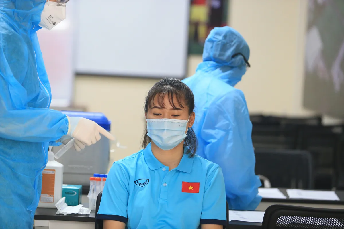 ĐT nữ Việt Nam kiểm tra y tế theo quy định trong ngày đầu hội quân - Ảnh 14. ĐT nữ Việt Nam kiểm tra y tế theo quy định trong ngày đầu hội quân - Ảnh 14.