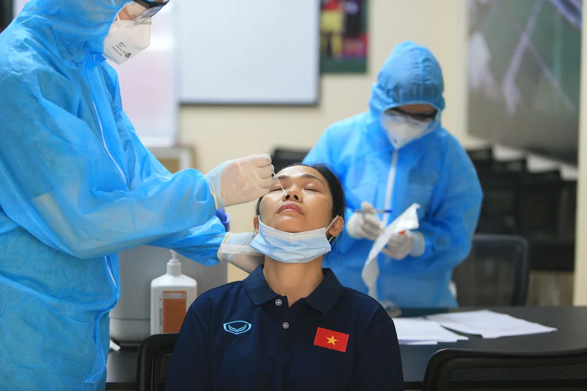 ĐT nữ Việt Nam kiểm tra y tế theo quy định trong ngày đầu hội quân - Ảnh 5. ĐT nữ Việt Nam kiểm tra y tế theo quy định trong ngày đầu hội quân - Ảnh 5.