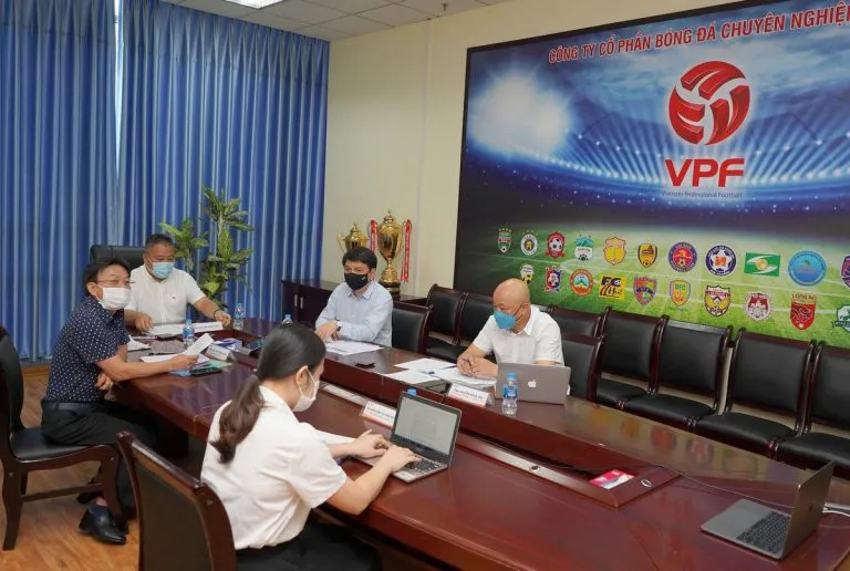 14 CLB V.League ủng hộ kế hoạch thi đấu tập trung - Ảnh 1. 14 CLB V.League ủng hộ kế hoạch thi đấu tập trung - Ảnh 1.