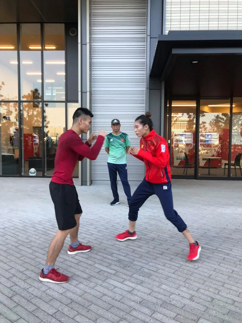 Âm tính với COVID-19, Đoàn Thể thao Việt Nam nhập Làng VĐV Olympic - Ảnh 2. Âm tính với COVID-19, Đoàn Thể thao Việt Nam nhập Làng VĐV Olympic - Ảnh 2.