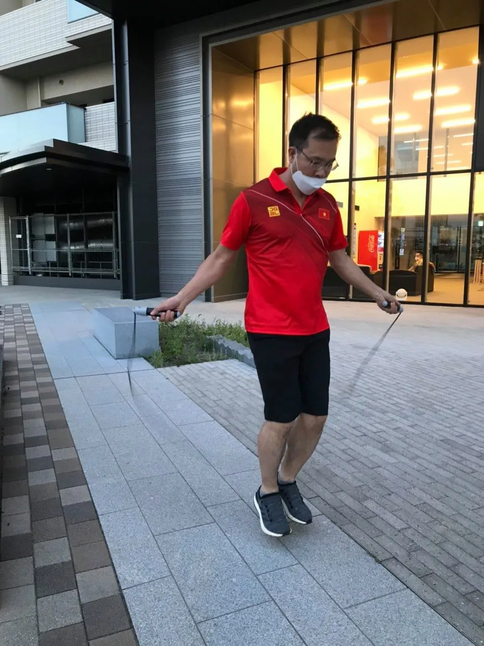Âm tính với COVID-19, Đoàn Thể thao Việt Nam nhập Làng VĐV Olympic - Ảnh 5. Âm tính với COVID-19, Đoàn Thể thao Việt Nam nhập Làng VĐV Olympic - Ảnh 5.