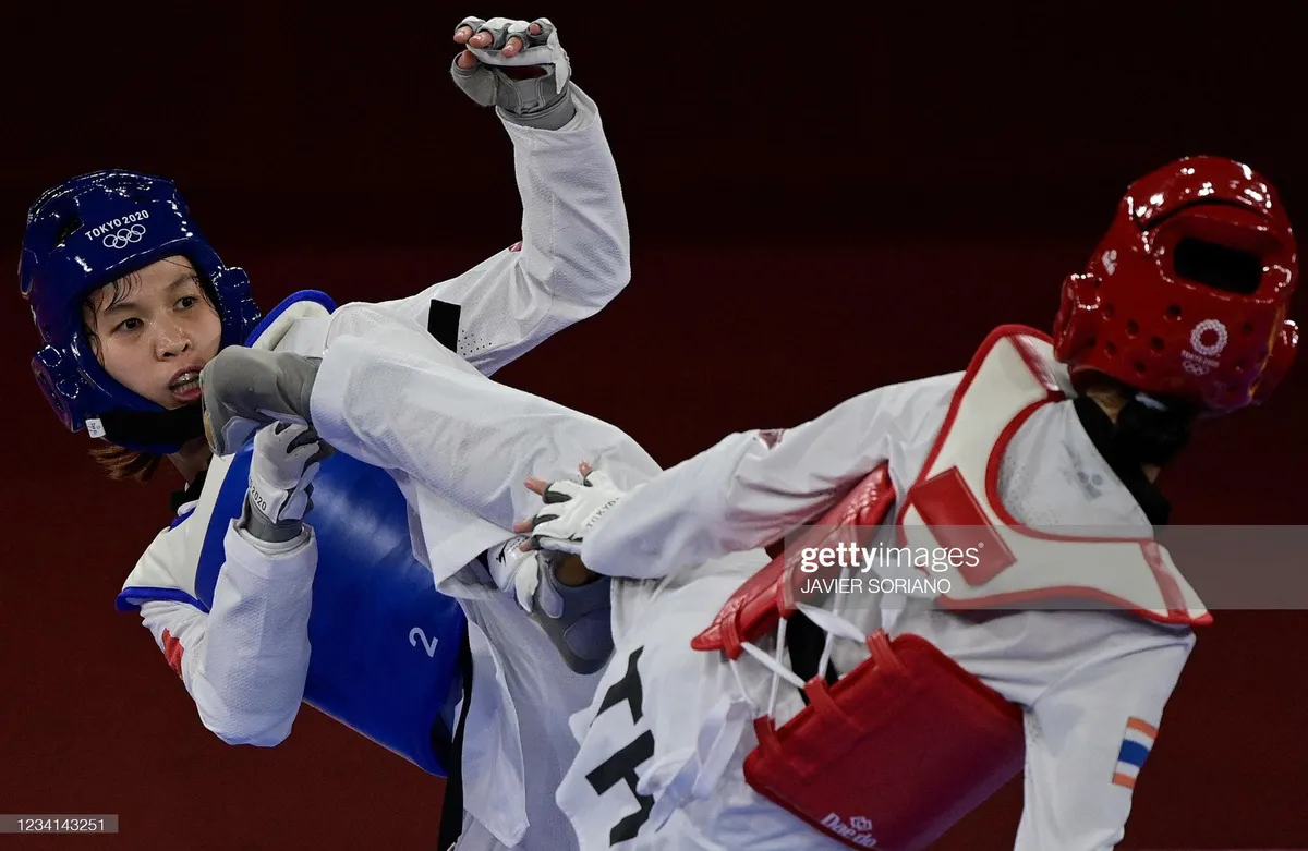 Olympic Tokyo 2020 | Kim Tuyền thất bại trước Panipak Wongpattanakit ở tứ kết Taekwondo - Ảnh 2.