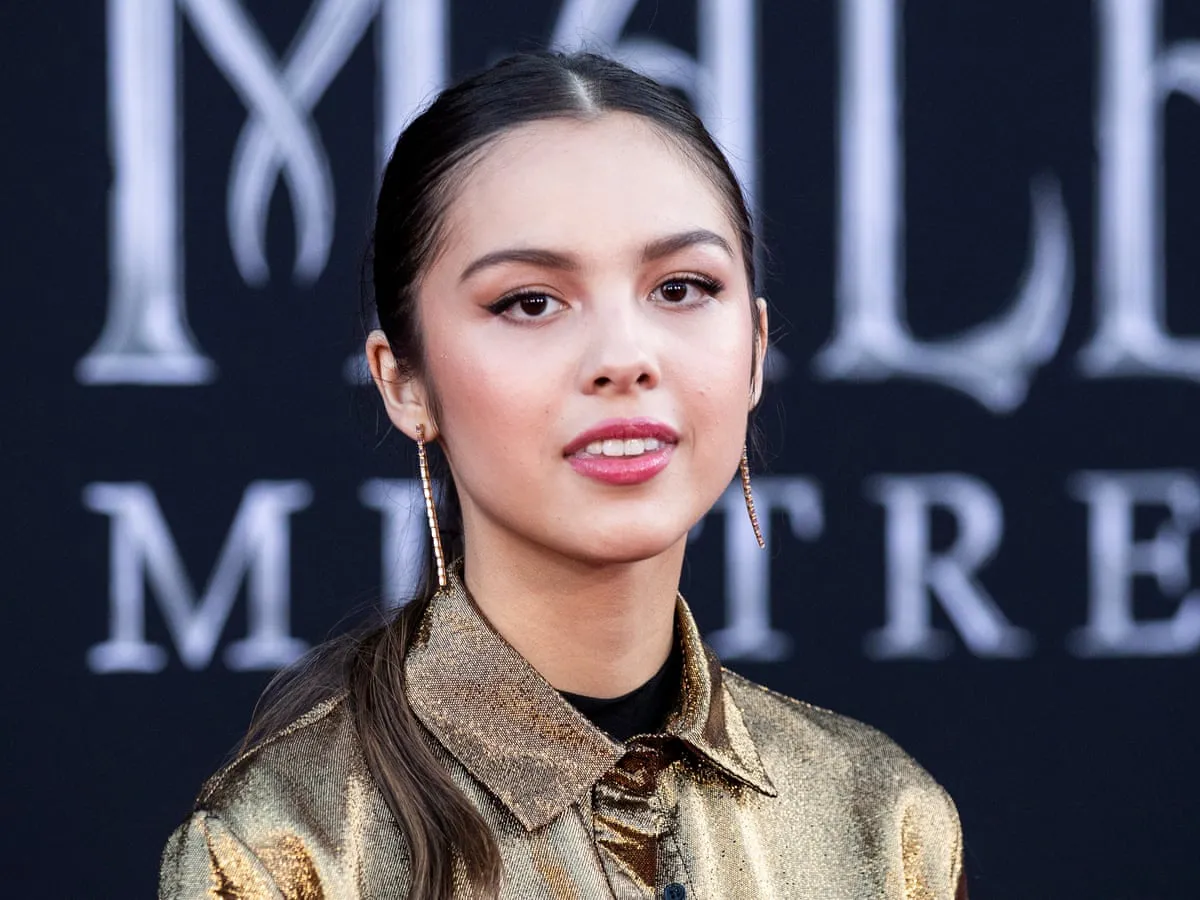 “Tân binh khủng long” Olivia Rodrigo có thể làm được gì tại đấu trường Grammy? - Ảnh 1.