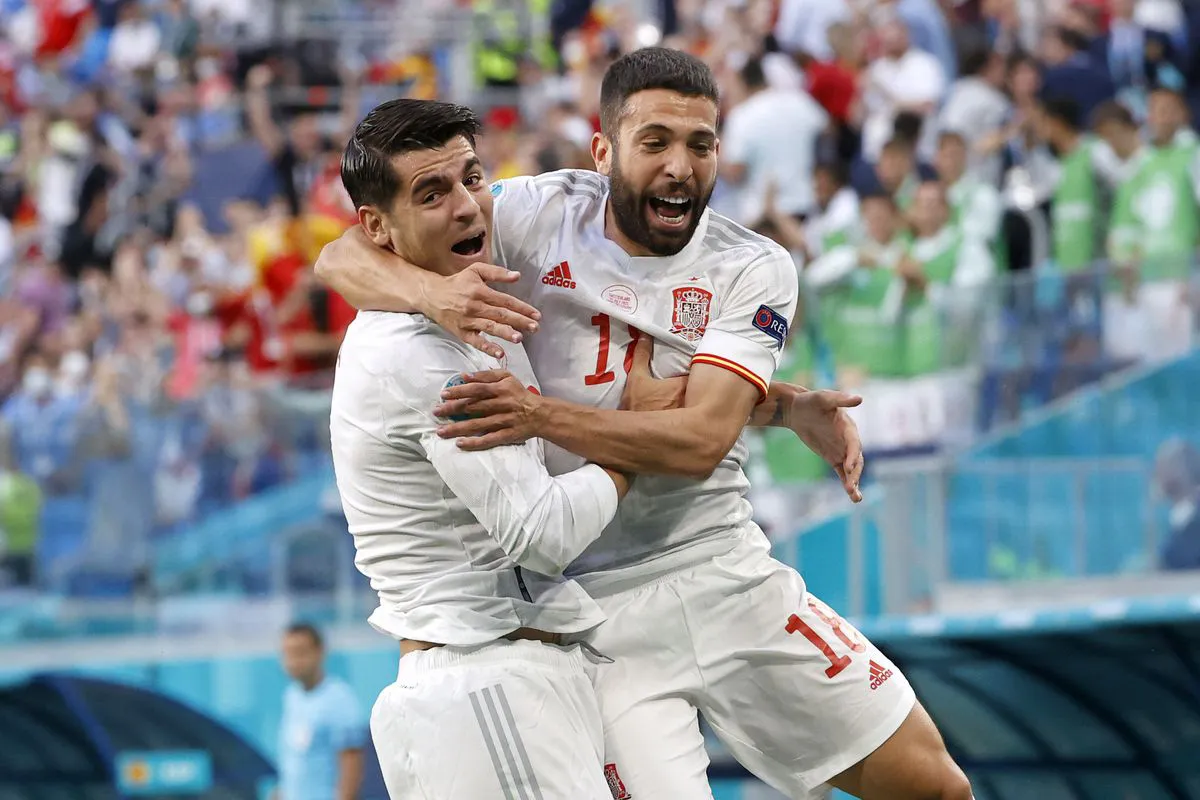 Italy đã thay đổi, người hâm mộ hỏi Tây Ban Nha đã thay đổi chưa nhưng chưa có câu trả lời - Ảnh 2. Italy đã thay đổi, người hâm mộ hỏi Tây Ban Nha đã thay đổi chưa nhưng chưa có câu trả lời - Ảnh 2.