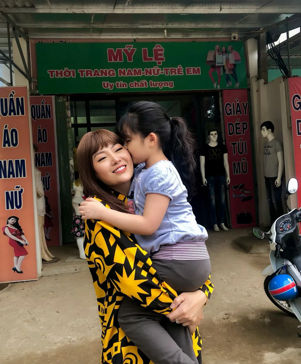 Diễn viên nhí gây sốt từ Hương vị tình thân sang Mùa hoa tìm lại - Ảnh 10.