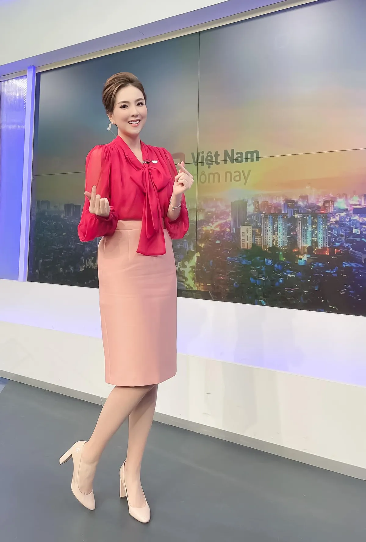 MC Mai Ngọc cười bể bụng vì suốt ngày bị ví giống đồ ăn - Ảnh 4.