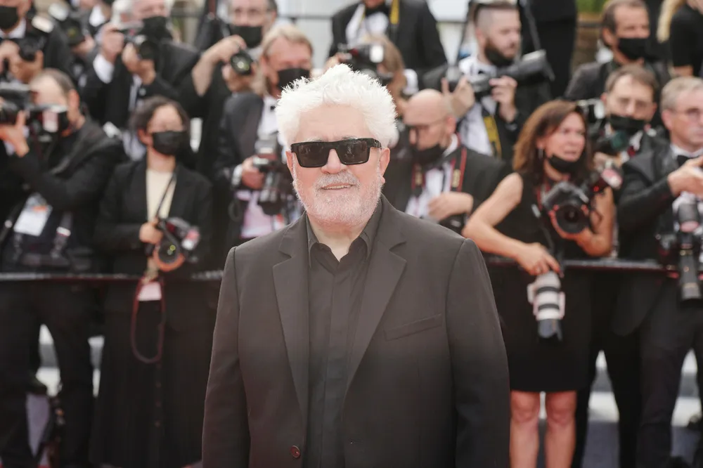 Khai mạc LHP Cannes 2021: D&agrave;n sao dự c&ocirc;ng chiếu nhạc kịch, Jodie Foster nhận C&agrave;nh cọ v&agrave;ng - Ảnh 9.