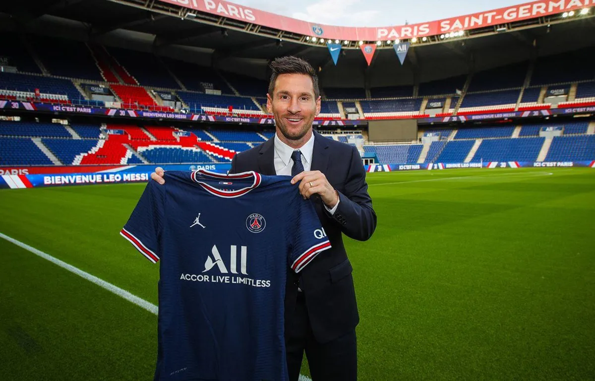 Messi nói gì trong ngày ra mắt PSG? - Ảnh 2. Messi nói gì trong ngày ra mắt PSG? - Ảnh 2.
