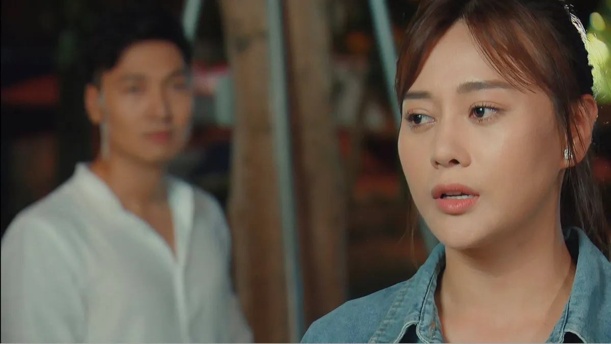 Hương vị t&igrave;nh th&acirc;n phần 2 - Tập 12: Long giở th&iacute;nh cũ giữa chợ, vẫn khiến Nam rung động v&igrave; k&yacute; ức &ugrave;a về? - Ảnh 6.