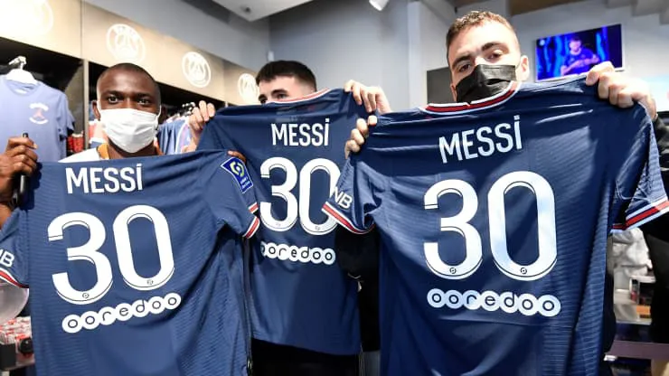 Messi lập kỷ lục về bán áo đấu chỉ sau 24 giờ - Ảnh 1. Messi lập kỷ lục về bán áo đấu chỉ sau 24 giờ - Ảnh 1.