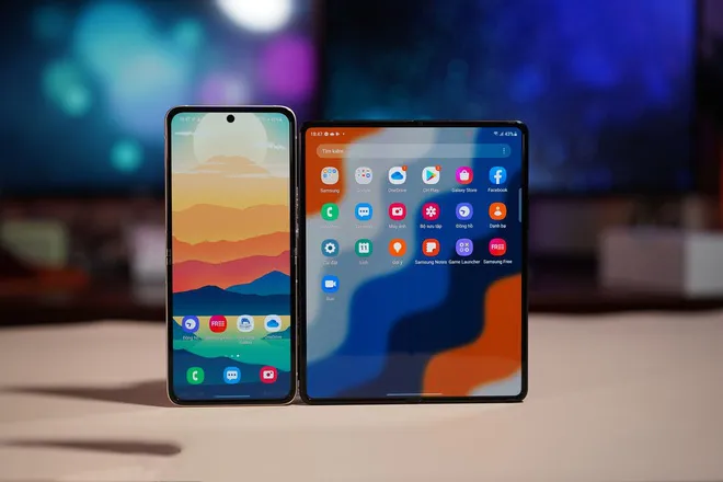 Giá bán Galaxy Z Fold3 có thể rẻ tới 5 triệu đồng so với giá niêm yết - Ảnh 1.