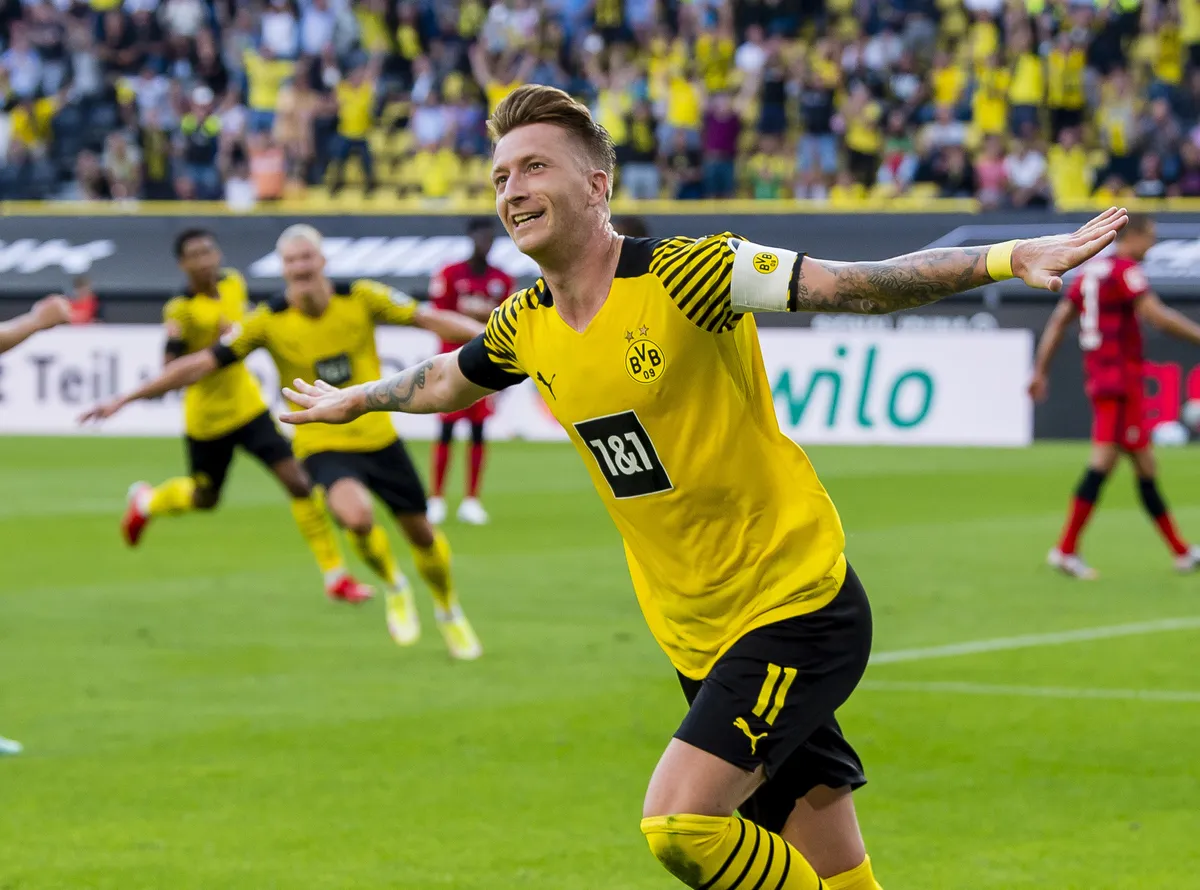 Dortmund 5-2 Frankfurt: Haaland góp công vào 5 bàn thắng - Ảnh 1. Dortmund 5-2 Frankfurt: Haaland góp công vào 5 bàn thắng - Ảnh 1.