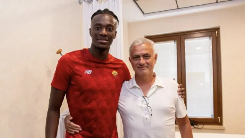 AS Roma chính thức sở hữu sao Chelsea bằng hình thức mua trả góp - Ảnh 1. AS Roma chính thức sở hữu sao Chelsea bằng hình thức mua trả góp - Ảnh 1.