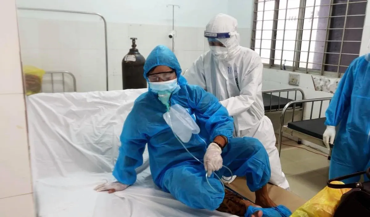 Trung tâm Hồi sức COVID-19 của Bệnh viện Nhi Trung ương tại Vĩnh Long đi vào hoạt động - Ảnh 1.