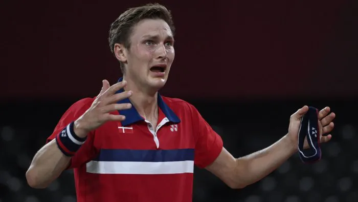 Thắng Chen Long, Viktor Axelsen lần đầu giành huy chương vàng Olympic - Ảnh 3.