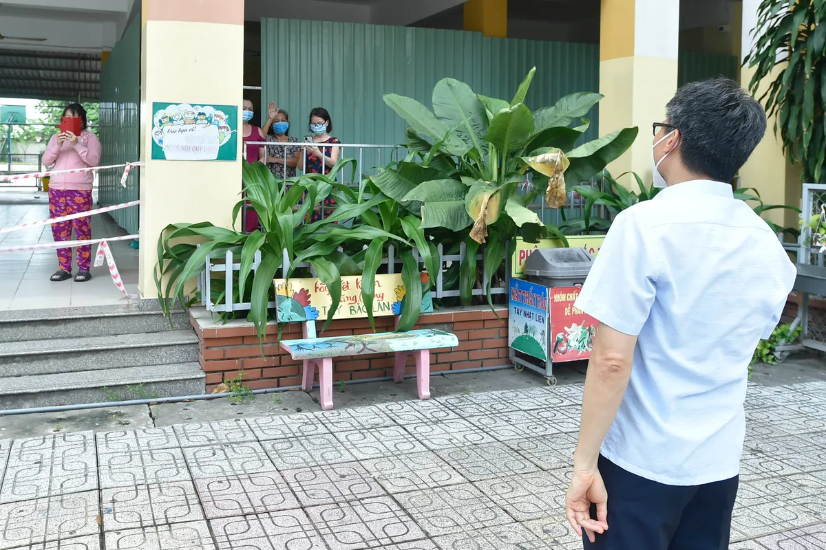 Phải chặt, s&aacute;t thực tiễn v&agrave; khẩn trương hơn nữa - Ảnh 8.