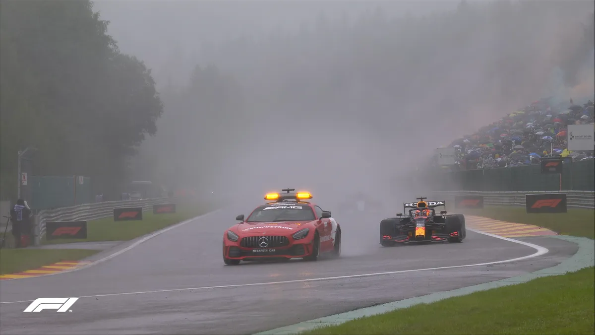 Max Verstappen giành chiến thắng tại GP Bỉ - Ảnh 1. Max Verstappen giành chiến thắng tại GP Bỉ - Ảnh 1.