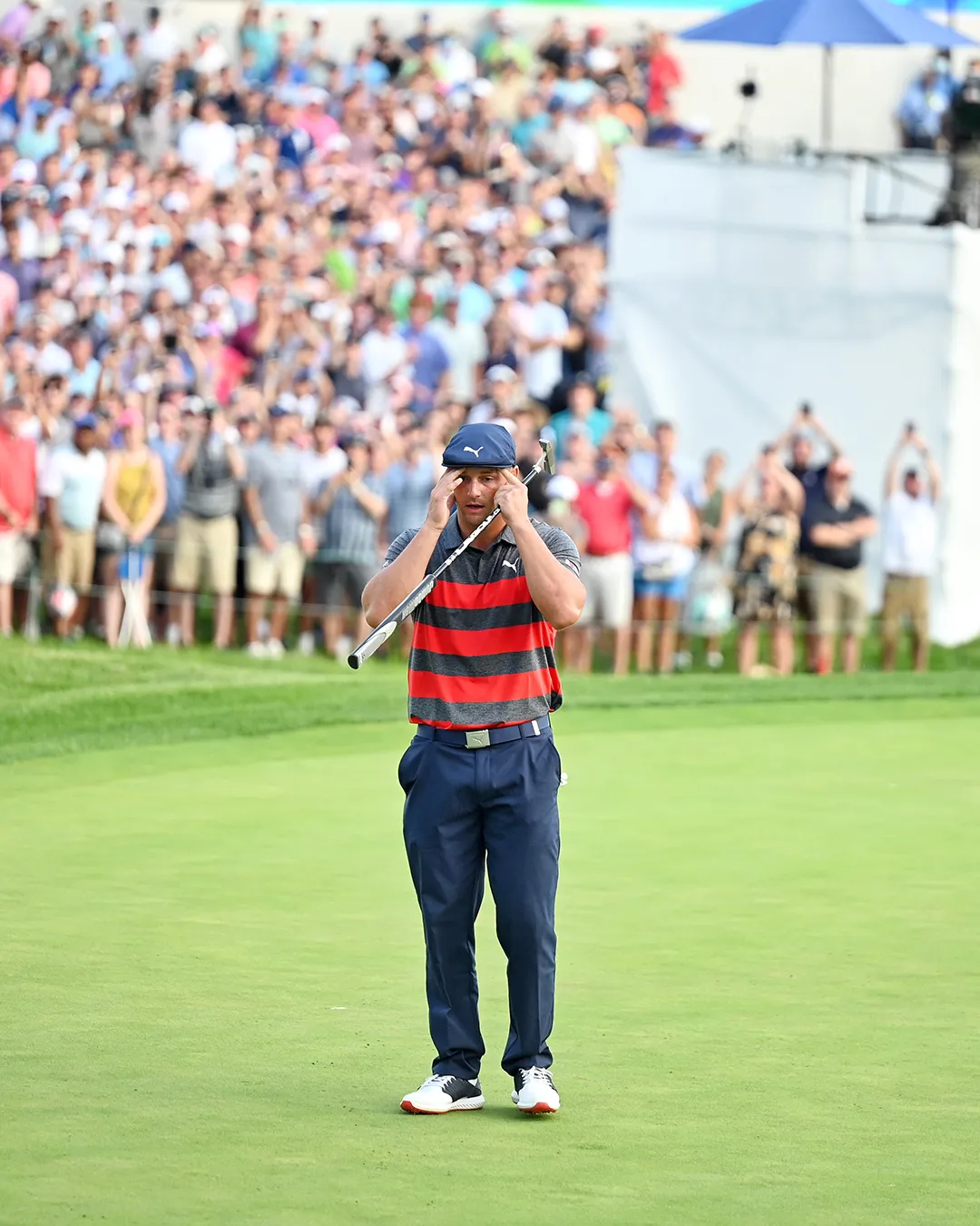 Thắng nghẹt thở sau loạt playoff, Patrick Cantlay vô địch BMW Championship 2021 - Ảnh 2. Thắng nghẹt thở sau loạt playoff, Patrick Cantlay vô địch BMW Championship 2021 - Ảnh 2.