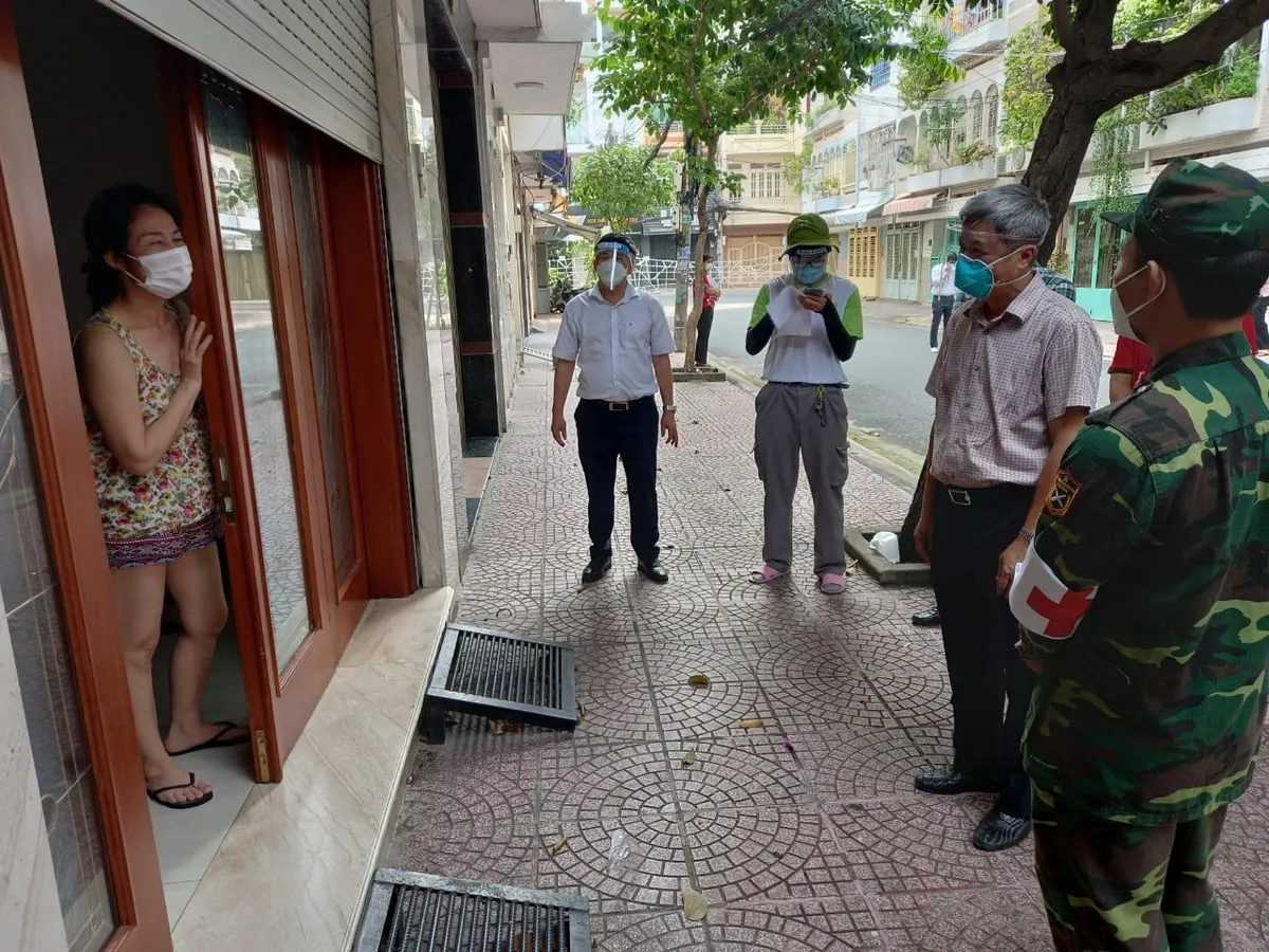 Thứ trưởng Nguyễn Trường Sơn: Không để F0 thiếu thuốc, thiếu thông tin - Ảnh 1. Thứ trưởng Nguyễn Trường Sơn: Không để F0 thiếu thuốc, thiếu thông tin - Ảnh 1.