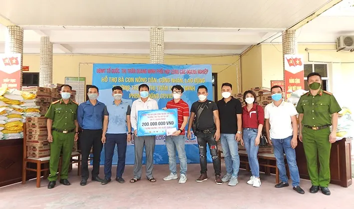 Tập đo&agrave;n Viễn Đ&ocirc;ng Nga đồng h&agrave;nh c&ugrave;ng đất nước vượt qua đại dịch - Ảnh 1.