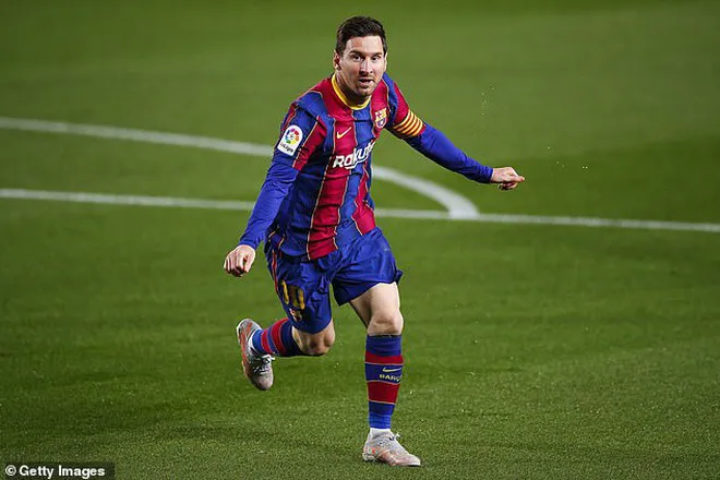 Nhìn lại mối quan hệ không êm đẹp giữa Messi và Barcelona ở mùa trước - Ảnh 2.