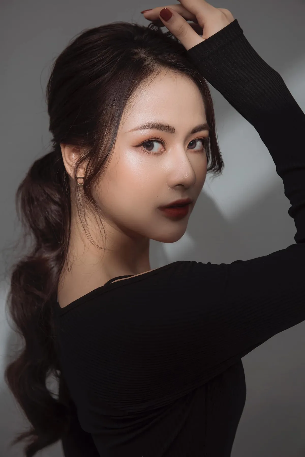 Ngắm nhan sắc gợi cảm của Việt Hoa - Thiên Nga Hương vị tình thân”  - Ảnh 3.