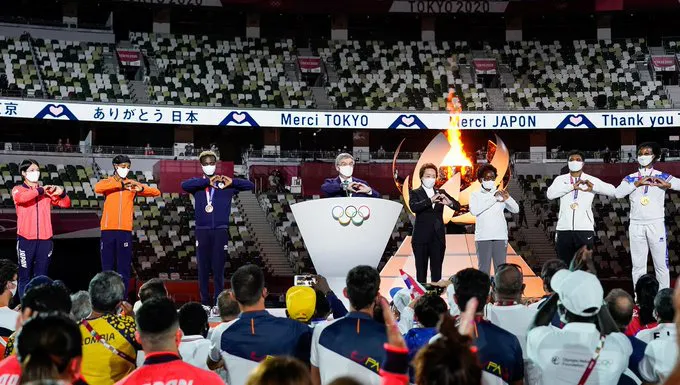 Lễ bế mạc Olympic Tokyo 2020: Khép lại một kỳ thế vận hội đặc biệt! - Ảnh 1.