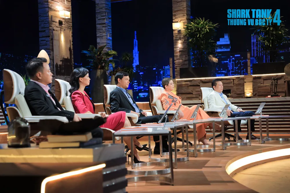 Shark Tank Việt Nam: Shark Bình khuyên startup để đỡ phí tuổi thanh xuân và tiền của các Shark - Ảnh 3.