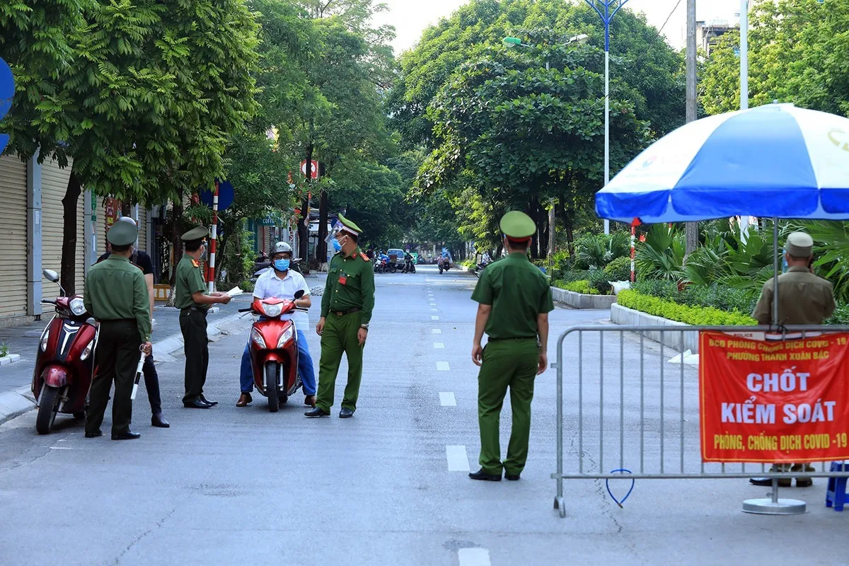 Hà Nội: Kiểm soát chặt hơn, cần thiết áp dụng giãn cách cao hơn trong dịp nghỉ Lễ Quốc khánh 2/9 - Ảnh 2.