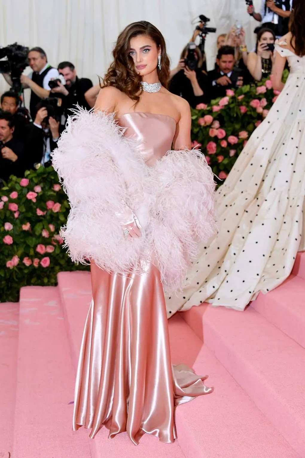 Met Gala: Đại tiệc thời trang và cách lựa chọn trang phục cho các sao - Ảnh 3.