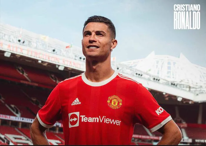 Ch&ugrave;m ảnh: Cristiano Ronaldo trở lại s&acirc;n Old Trafford - Ảnh 5.