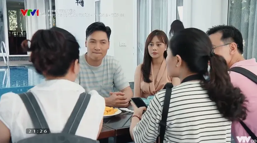 Hương vị t&igrave;nh th&acirc;n phần 2 - Tập 33: Nam được cả gia đ&igrave;nh chồng y&ecirc;u mến, Thy đố kỵ ra mặt - Ảnh 10.