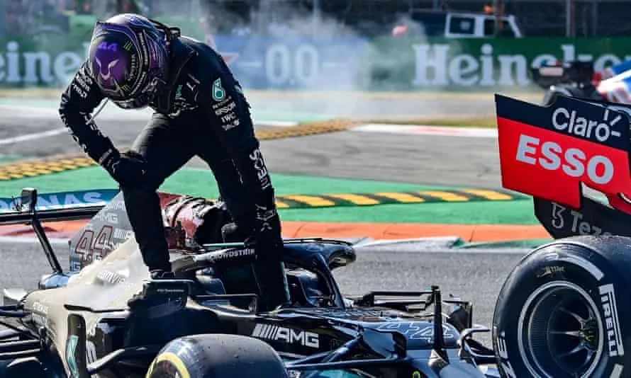Max Verstappen bị trừ 3 bậc tại vạch xuất phát GP Nga - Ảnh 1. Max Verstappen bị trừ 3 bậc tại vạch xuất phát GP Nga - Ảnh 1.