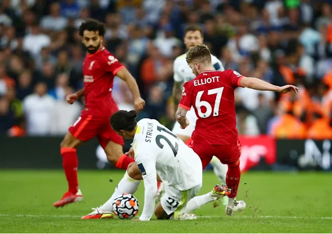 Leeds United kháng cáo tấm thẻ đỏ của Pascal Struijk - Ảnh 1. Leeds United kháng cáo tấm thẻ đỏ của Pascal Struijk - Ảnh 1.