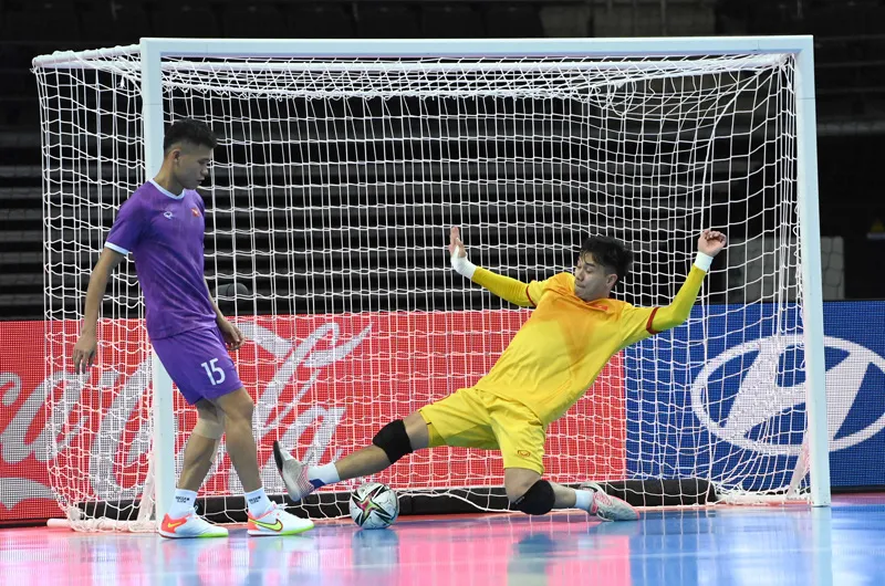 ĐT futsal Việt Nam quyết giành tấm vé đi tiếp tại FIFA Futsal World Cup Lithuania 2021™ - Ảnh 2. ĐT futsal Việt Nam quyết giành tấm vé đi tiếp tại FIFA Futsal World Cup Lithuania 2021™ - Ảnh 2.