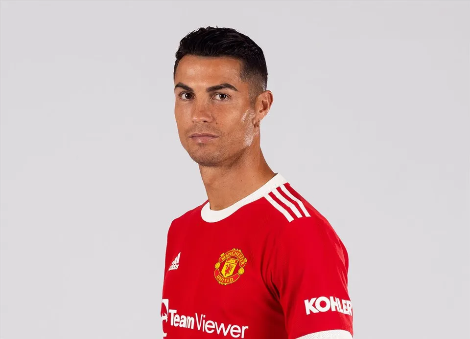 Ronaldo nói gì sau khi lập kỷ lục 111 bàn thắng cho ĐT Bồ Đào Nha? - Ảnh 4. Ronaldo nói gì sau khi lập kỷ lục 111 bàn thắng cho ĐT Bồ Đào Nha? - Ảnh 4.