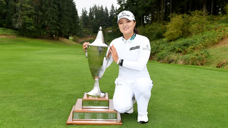 Những nhà vô địch golf cuối tuần qua - Ảnh 3. Những nhà vô địch golf cuối tuần qua - Ảnh 3.