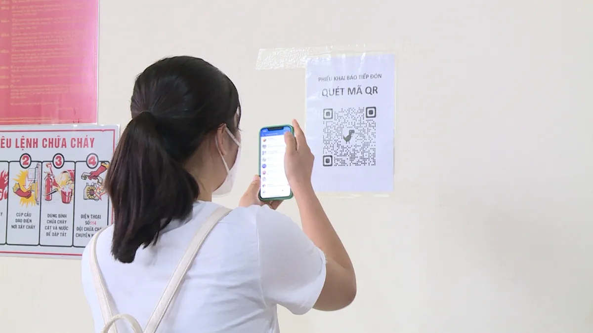 Bệnh viện Đa khoa Đông Anh tổ chức diễn tập tiếp nhận và điều trị người bệnh COVID-19 - Ảnh 4. Bệnh viện Đa khoa Đông Anh tổ chức diễn tập tiếp nhận và điều trị người bệnh COVID-19 - Ảnh 4.