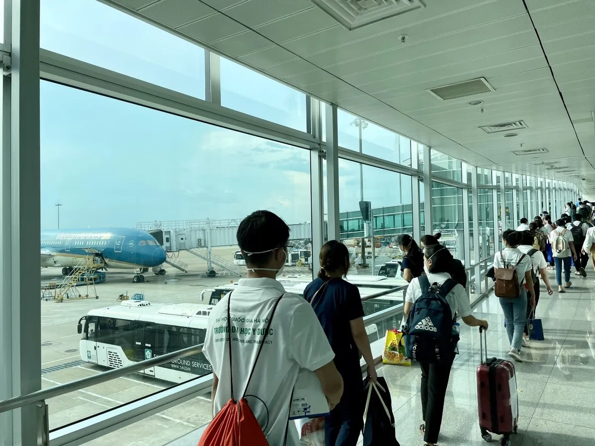 Ng&agrave;y trở về của những c&aacute;n bộ y tế từng qu&ecirc;n m&igrave;nh lao v&agrave;o t&acirc;m dịch - Ảnh 4.