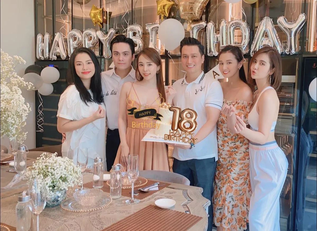 Việt Anh v&agrave; Quỳnh Nga mừng sinh nhật c&ugrave;ng nhau - Ảnh 1.