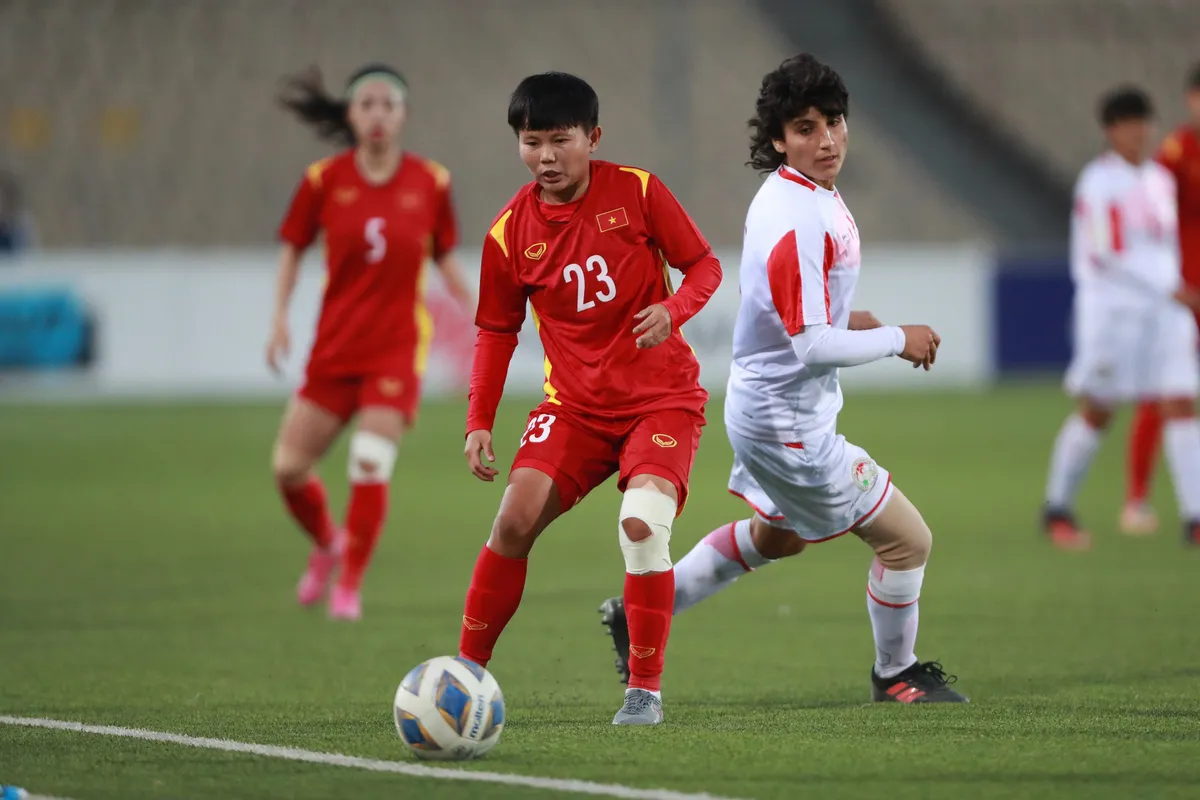 Thắng cách biệt Tajikistan 7-0, ĐT nữ Việt Nam giành vé dự VCK ASIAN Cup 2022 - Ảnh 1. Thắng cách biệt Tajikistan 7-0, ĐT nữ Việt Nam giành vé dự VCK ASIAN Cup 2022 - Ảnh 1.