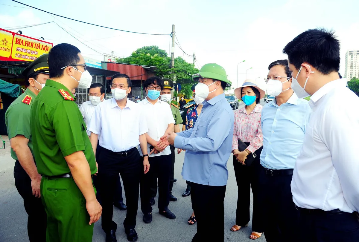 Bí thư Thành ủy Hà Nội: Tận dụng thời gian giãn cách Vùng 1 đến ngày 21/9 để kiểm soát dịch - Ảnh 1.