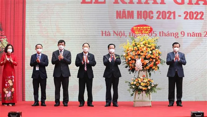 Ảnh: Lễ khai giảng năm học mới đặc biệt ở Hà Nội - Ảnh 13.