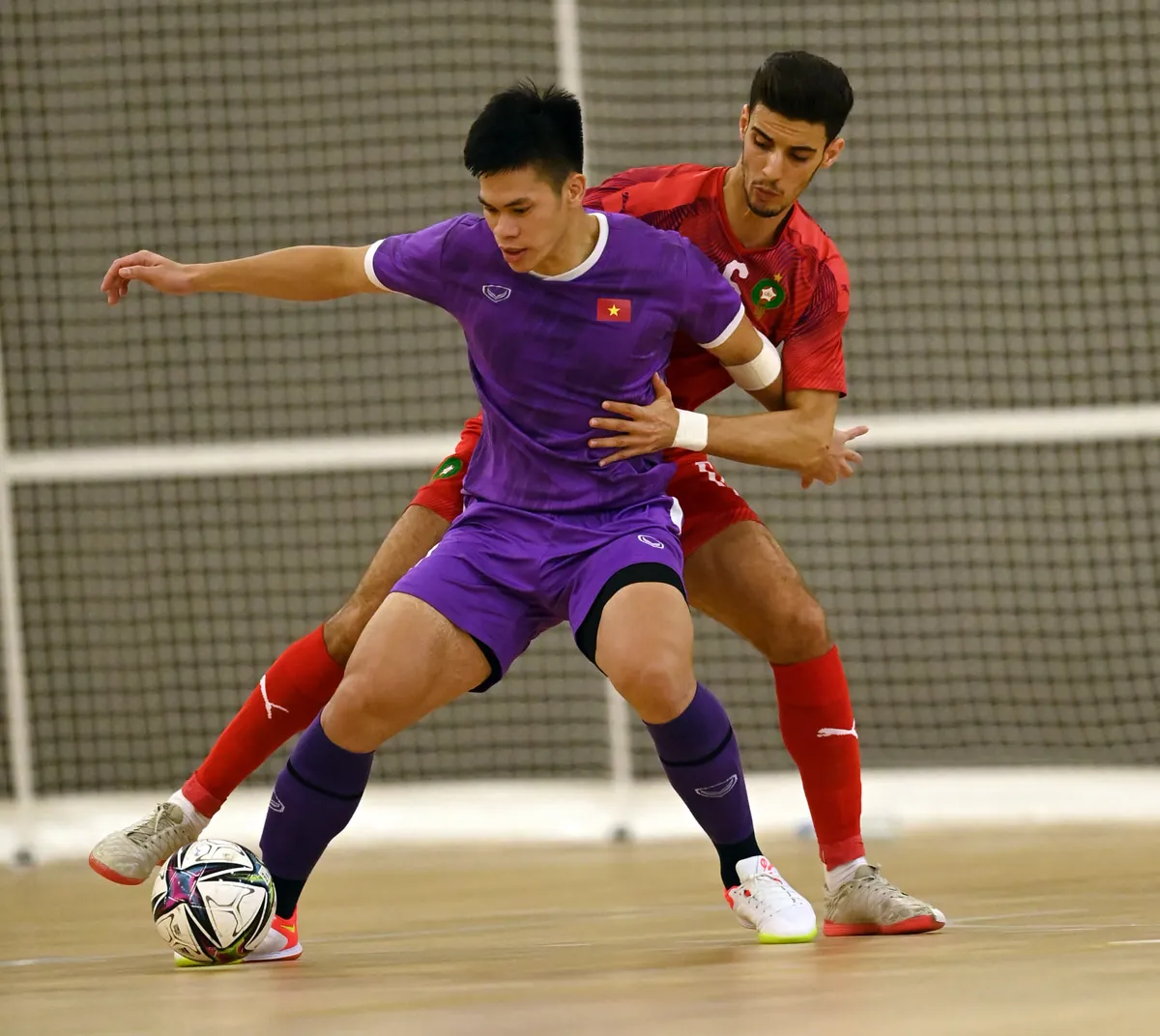 ĐT futsal Việt Nam không thể tạo bất ngờ trước ĐT futsal Morocco - Ảnh 4. ĐT futsal Việt Nam không thể tạo bất ngờ trước ĐT futsal Morocco - Ảnh 4.