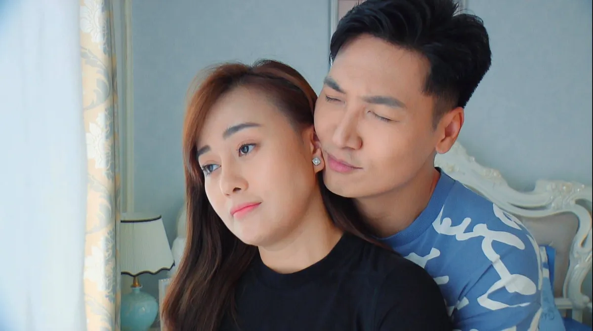 Hương vị tình thân phần 2 - Tập 31: Bà Xuân tham gia cuộc thi sắc đẹp, bị lừa lập quỹ từ thiện - Ảnh 11.