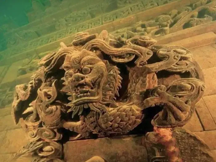 Khám phá 7 thành phố dưới nước “đẹp ná thở” - Ảnh 2.